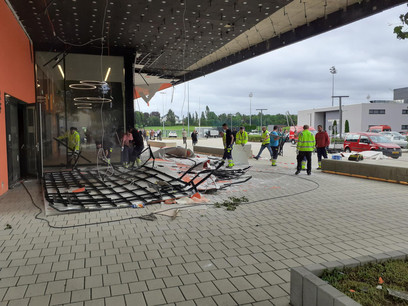 Plusieurs bâtiments publics, comme le centre culturel de Bascharage, ont été endommagés par la tornade. (Photo: Paperjam/archives)