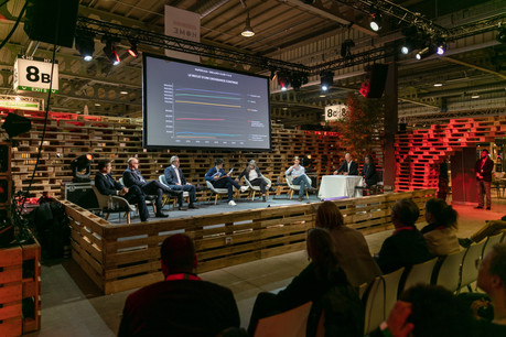 300 personnes étaient réunies, mercredi 13 octobre 2021, dont un représentant de chaque parti politique présent à la Chambre des députés, pour assister à la table ronde organisée par le Paperjam + Delano Club sur le thème «Crise du logement: qui freine?» (Photo: Romain Gamba/Maison Moderne)