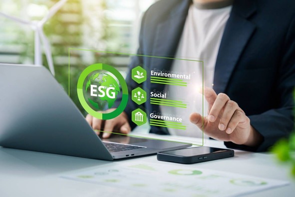 Selon les stress tests climatiques de la BCE, les pertes sur crédits pourraient augmenter de 25% d’ici 2030. L’ABBL et EY estiment que les banques doivent désormais transformer leurs ambitions climatiques en actions concrètes. (Photo: Shutterstock)