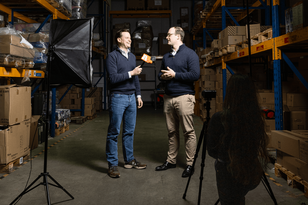 Nicolas Speeckaert from All Eyes On Me interviewed several employees of the company, including Laurent de Volder, the General Manager. Photo: Maison Moderne – Eva Krins