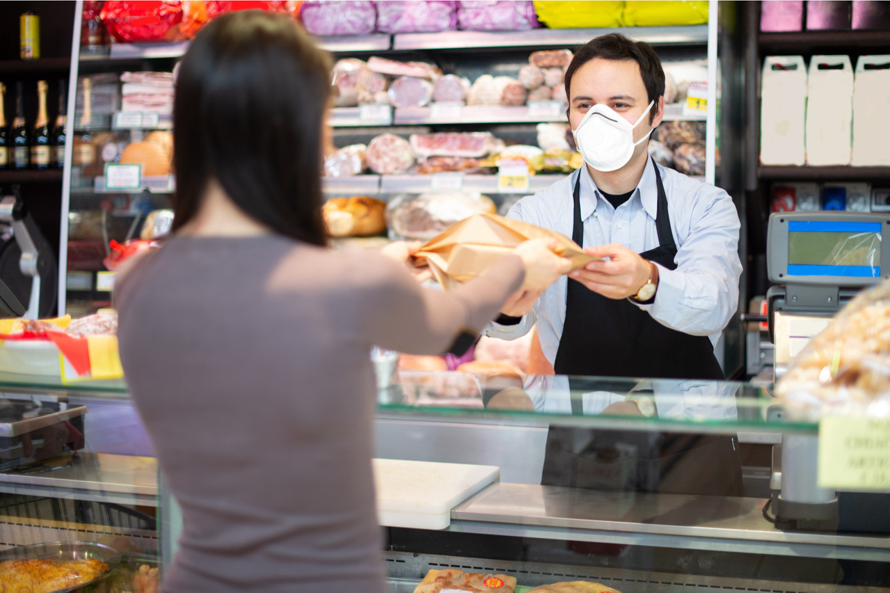 Face aux ouvertures dominicales dans la Grande Région et à l’essor du e-commerce, la CLC attendait davantage de «souplesse» de la part des syndicats. Niet, a dit l’OGBL, soucieuse de protéger les salariés des mêmes commerces. (Photo: Shutterstock)