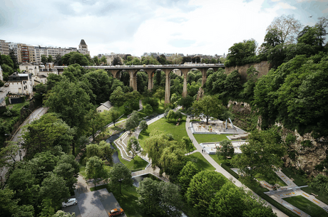 La vallée de la Pétrusse va être en travaux, avant de connaître un nouveau visage plus naturel. (Illustration: Ville de Luxembourg, Förder Landschaftsarchitekten, TR-Engineering)