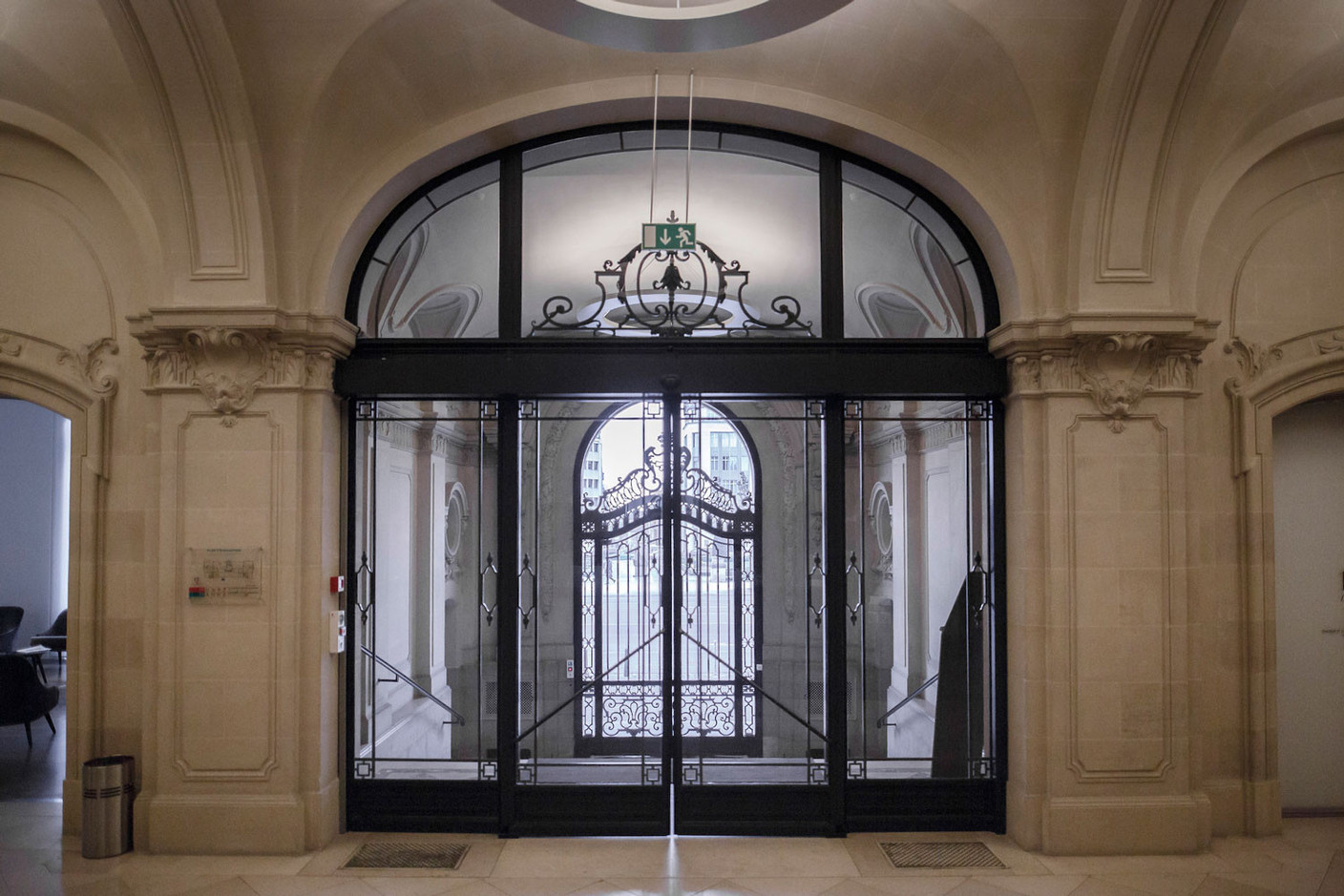 L’entrée principale du bâtiment. (Photo: Maison Moderne/archives)