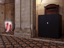 Kystyna Dul, «Resonance», 2019. Vue de l’installation à la Chapelle de la Charité (Arles). Commissariat: Paul di Felice. (Photo: Romain Girtgen / CNA)
