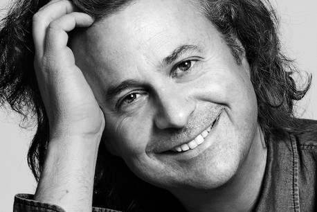 Pour son 13e livre, le philosophe Charles Pépin se penche sur les ressorts de la confiance en soi. (Photo: Allary Éditions)