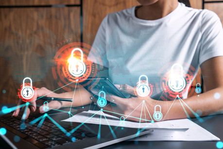 Les professionnels de la cybersécurité manquent et manqueront dans les années à venir. L’initiative d’un BTS offrira des débouchés certains à ces jeunes diplômés très attendus. (Photo: Shutterstock)