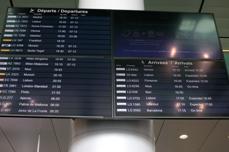Bucarest, Bologne et Cracovie s’ajouteront bientôt au panneau d’affichage de l’aéroport du Findel. Ce sont les nouvelles destinations desservies par la compagnie Luxair. (Photo: Matic Zorman / Maison Moderne)