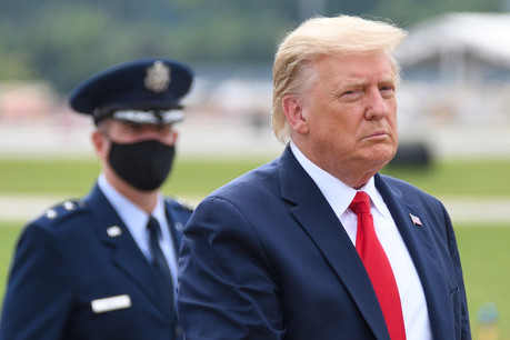 Les démocrates espèrent que Donald Trump prendra l’initiative de démissionner. Ce qui a peu de chances de se produire. (Photo: Shutterstock)