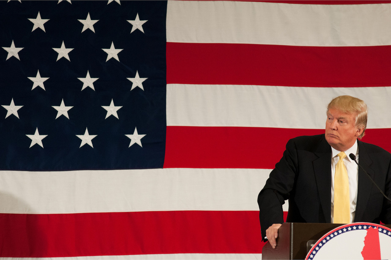 En pleine campagne pour sa réélection en 2020, Donald Trump concède avoir évoqué le nom de Biden avec son homologue ukrainien. Le camp démocrate l’accuse d’avoir incité l’Ukraine à relancer des enquêtes visant l’ancien vice-président de Barack Obama. (Photo: Shutterstock)