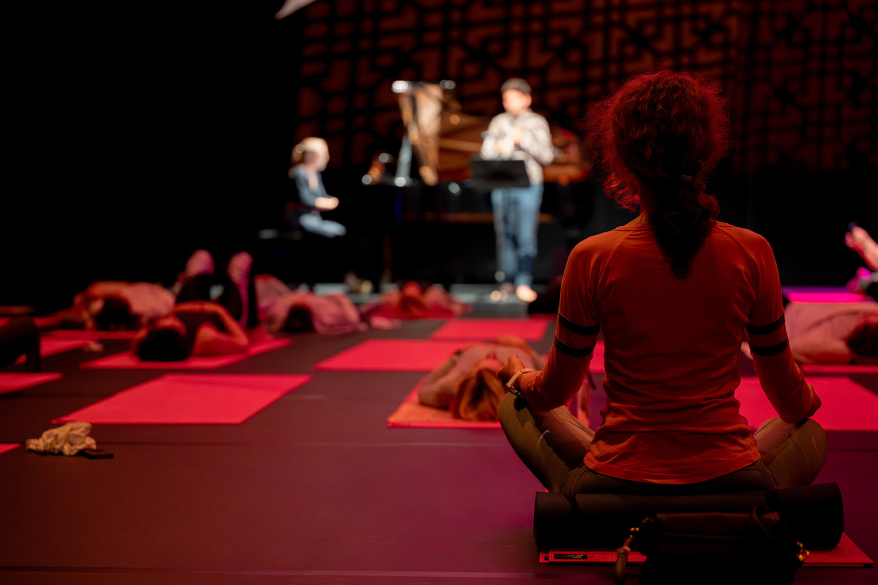 Yoga at the phil. Credits: © Ines Rebelo de Andrade