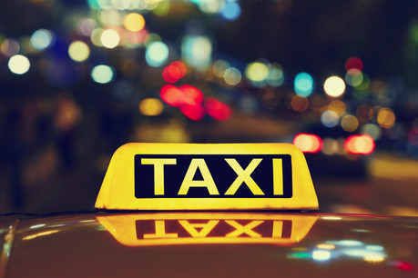 Quatre ans après, la réforme des taxis n’a pas permis de faire baisser les prix. Le ministre dégaine donc une nouvelle réforme, qu’il avait déjà promise il y a deux ans. (Photo: Shutterstock)