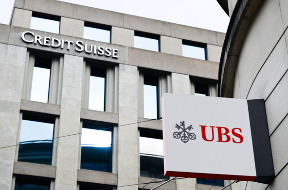 Entre 10.000 et 12.000 emplois pourraient disparaître en Suisse si UBS délocalisait son siège, était vendue ou fusionnait avec une autre banque. Ce scénario défavorable figure dans une lettre de l’Association suisse des employés de banque aux parlementaires ce dimanche. (Photo: Shutterstock)