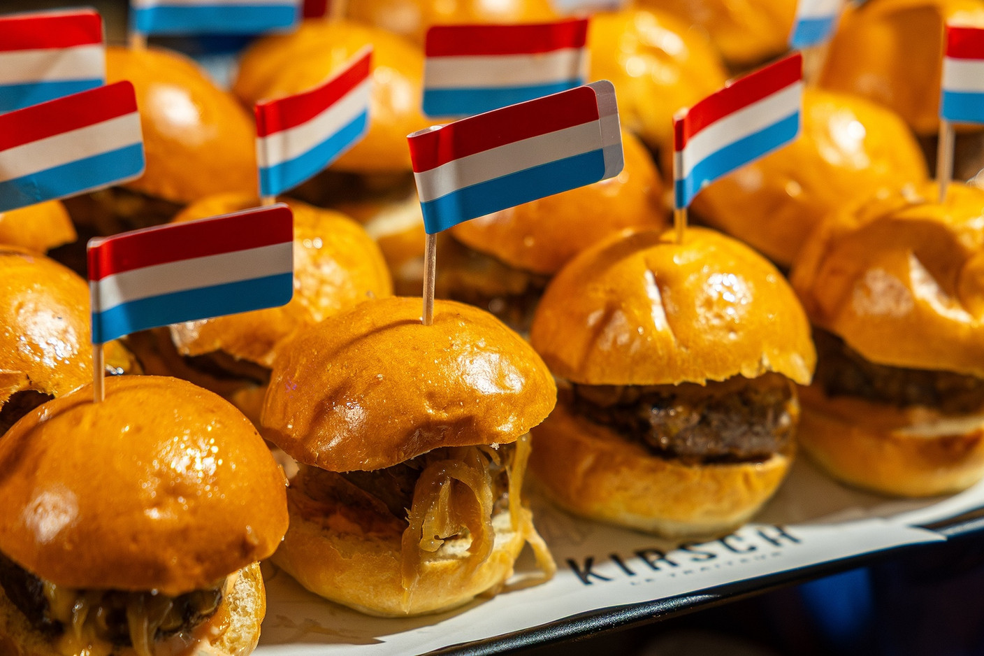 Mini-burgers, prêts à être dévorés ©VincentRemy et ©NicoleKirsch