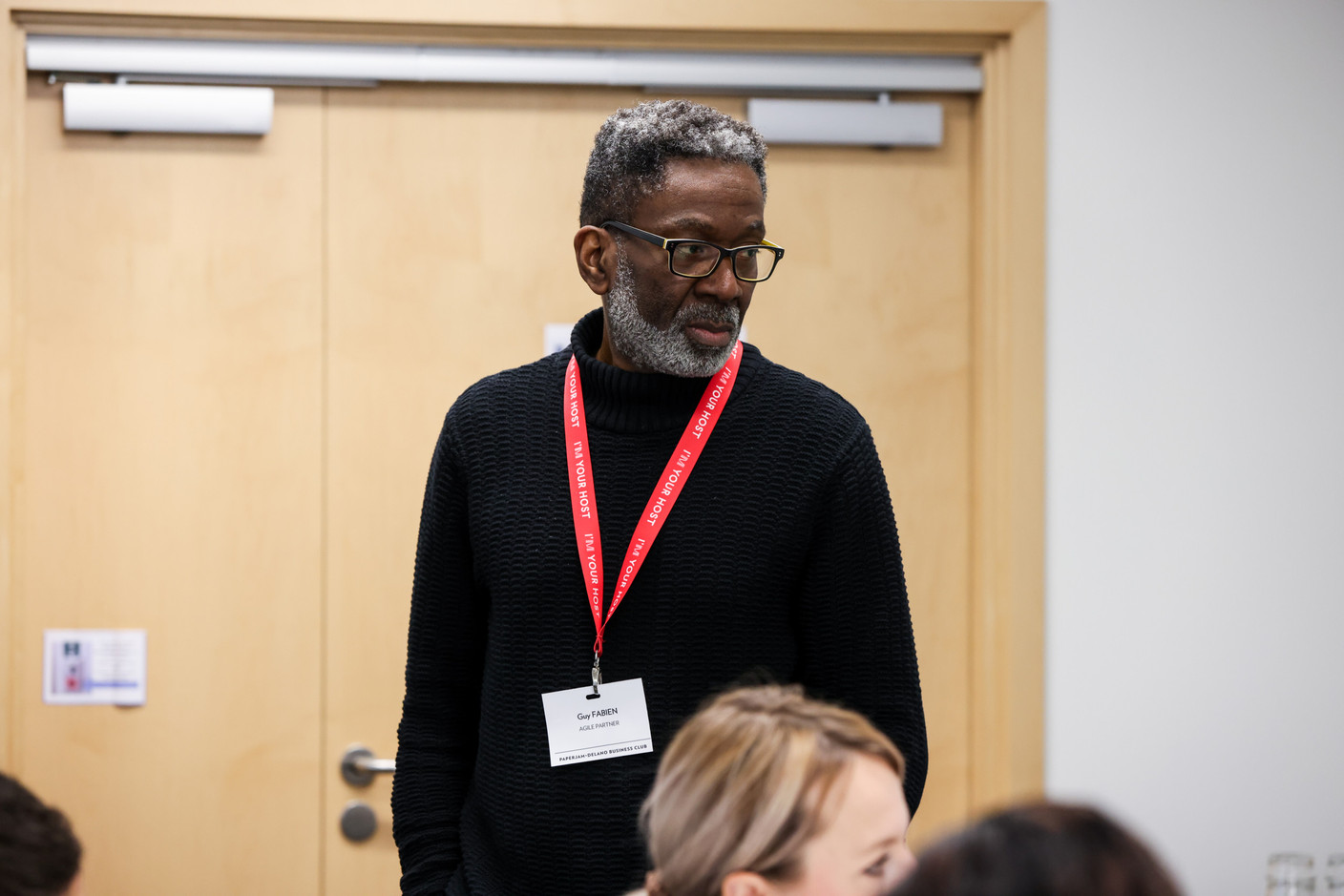 Guy Fabien (Agile Partner) during an Agile management training course on Monday 27 November 2023.. Photo: Eva Krins / Maison Moderne