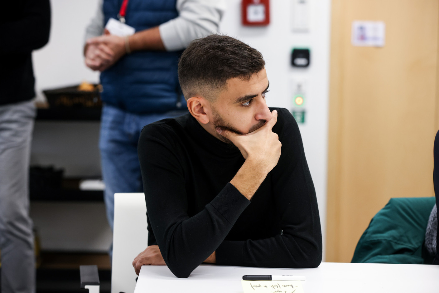 Mohamed Benkhelifa (Advisory Key) during an Agile management training course on Monday 27 November 2023.. Photo: Eva Krins / Maison Moderne