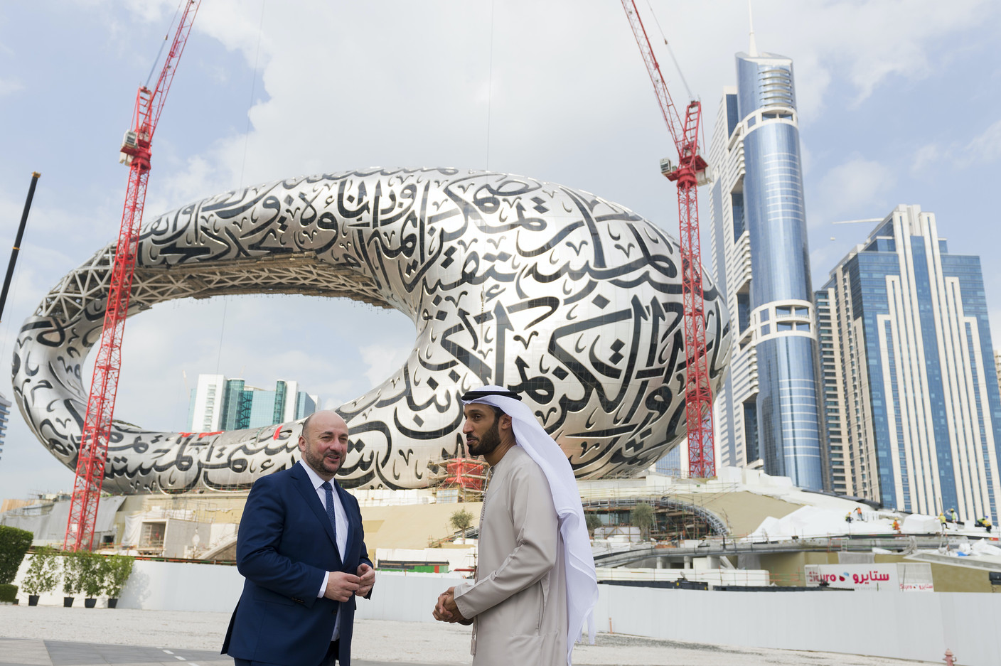 Étienne Schneider, vice-Premier ministre, ministre de l’Économie, ministre de la Santé, et Khalfan Belhoul, CEO de la Dubai Future Foundation. (Photo: © SIP / Jean-Christophe Verhaegen, tous droits réservés)