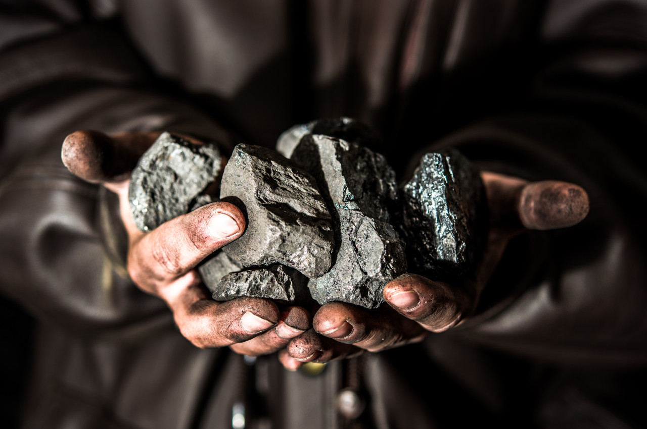With major American banks participating in the Net-Zero Banking Alliance, coal production in the US has fallen, but the profits of coal producers (and bankers) have soared, to the detriment of consumers, according to the Texas attorney general, who is waging a war against the UN initiative. Photo: Shutterstock