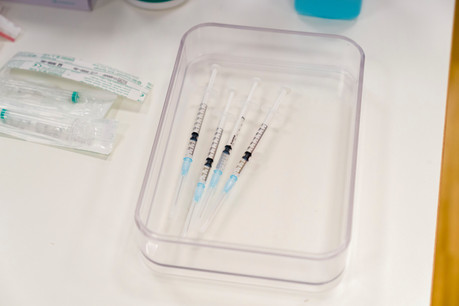 L’absorption des doses livrées par l’UE ne permettrait pas de vacciner plus vite qu’au rythme actuel. En tout cas, pas selon la stratégie du Luxembourg, qui consiste à être très prudent dans sa gestion des stocks. (Photo: SIP/Emmanuel Claude)