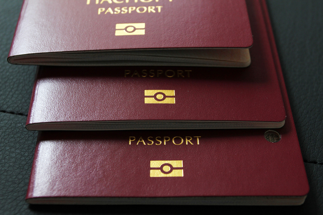Trois États membres (la Bulgarie, Chypre et Malte) vendent leur passeport national. Ce à quoi la Commission européenne veut mettre fin, comme l’attribution des visas dorés (au minimum 500.000 euros au Luxembourg). (Photo: Shutterstock)