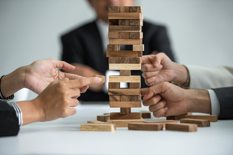 L’équilibre d’une start-up peut être menacé par l’arrivée d’un vétéran, censé donner de la crédibilité au projet, mais hors du projet lui-même. Un signe de faiblesse pour des VC. (Photo: Shutterstock)