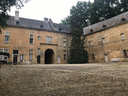 Le château se compose de plusieurs ailes organisées autour d’une cour. (Photo: Paperjam)