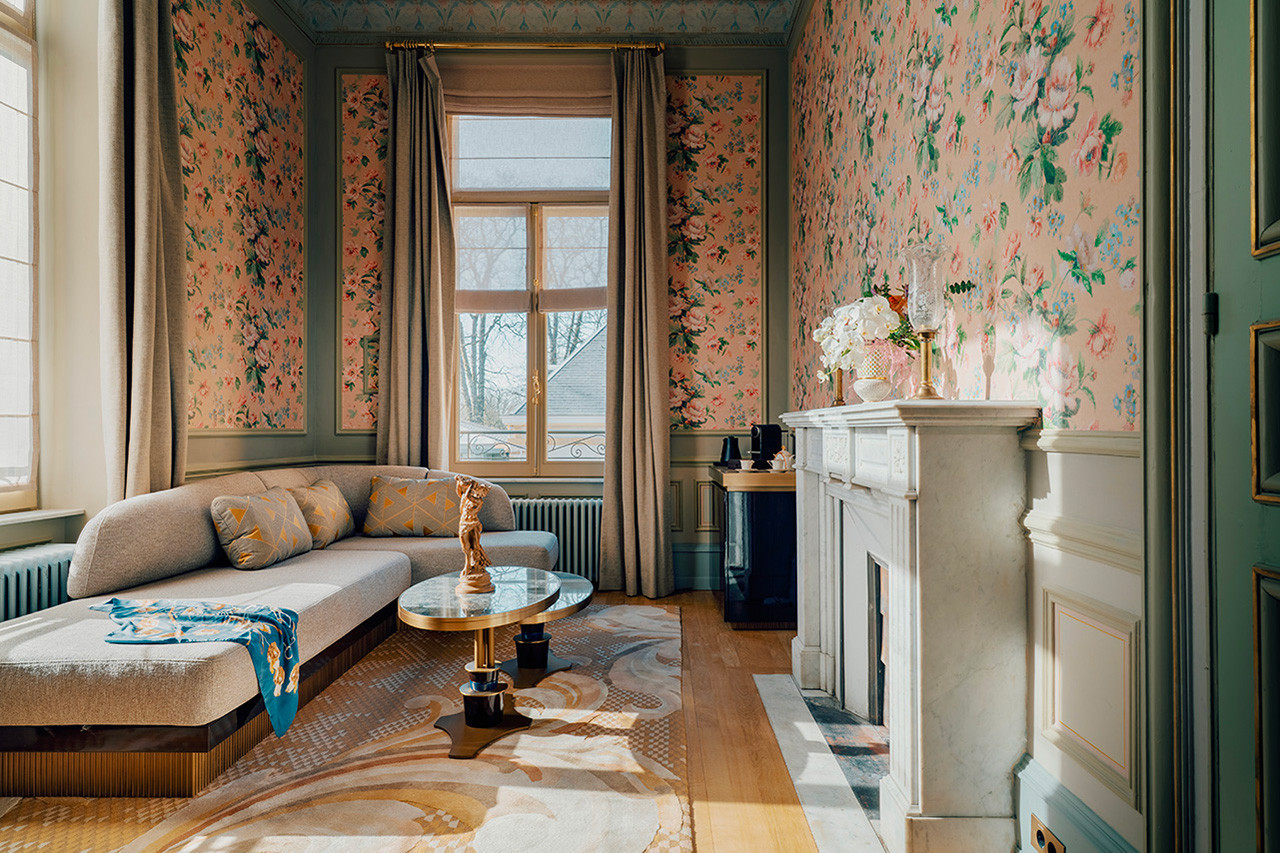 A major restoration project has been undertaken: reissuing historic wallpapers, respecting the colours of the original paintings, restoring mouldings and woodwork, etc. Photo: Amaury Laparra