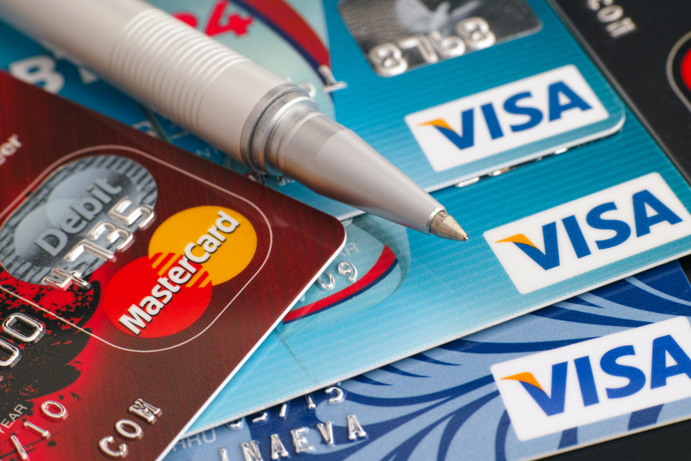Visa et Mastercard vont réduire leurs commissions d’environ 40%. (Photo: Shutterstock)