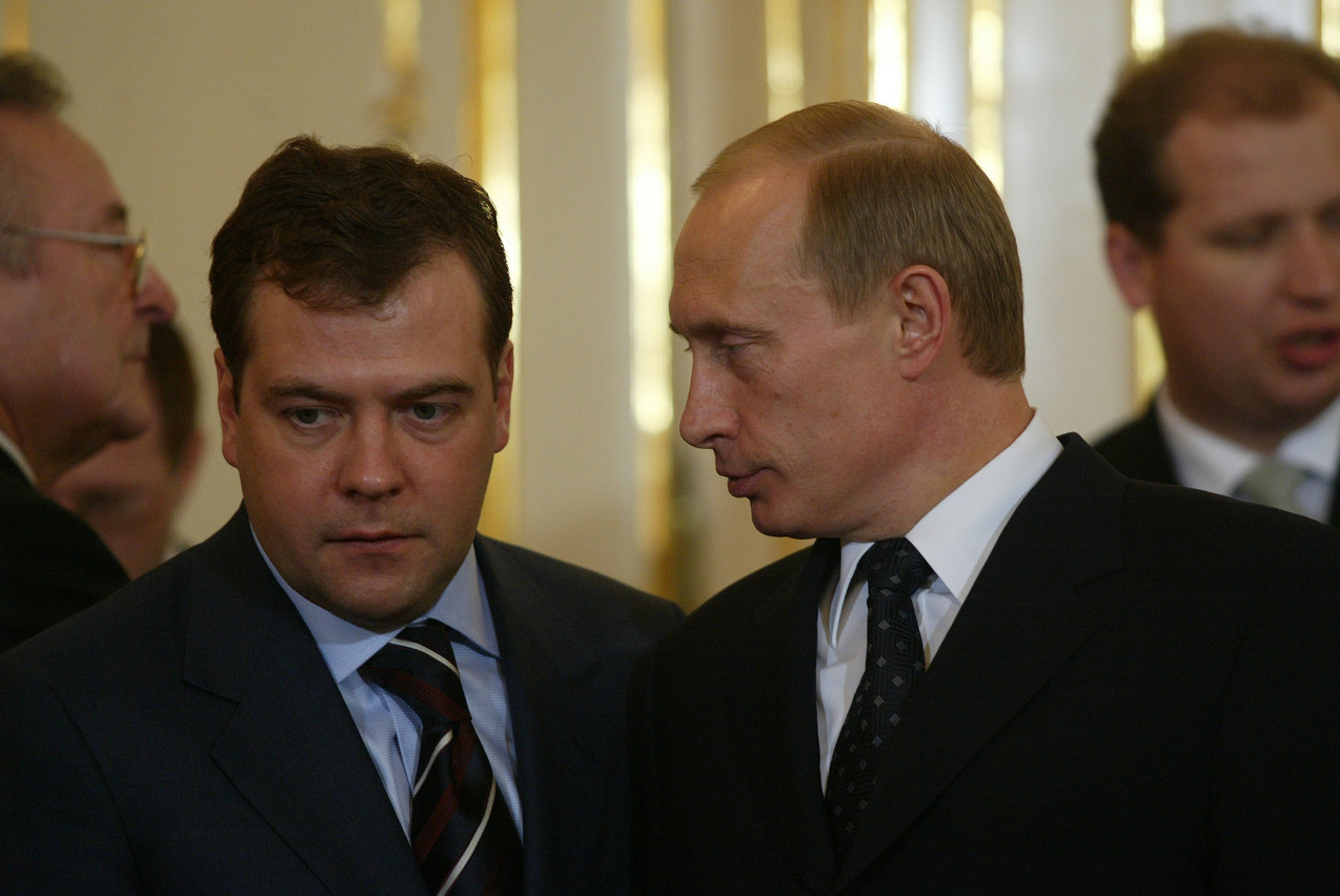 Le tandem Dmitri Medvedev-Vladimir Poutine semblait fait pour durer jusqu’en 2024. Mais le président en a décidé autrement. (Photo: Shutterstock)