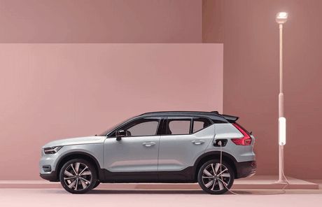 Volvo a pour ambition de passer 50% de son offre commerciale à l’électrique dès 2025, et les autres 50% dans les cinq années suivantes. (Photo: Volvo Cars)