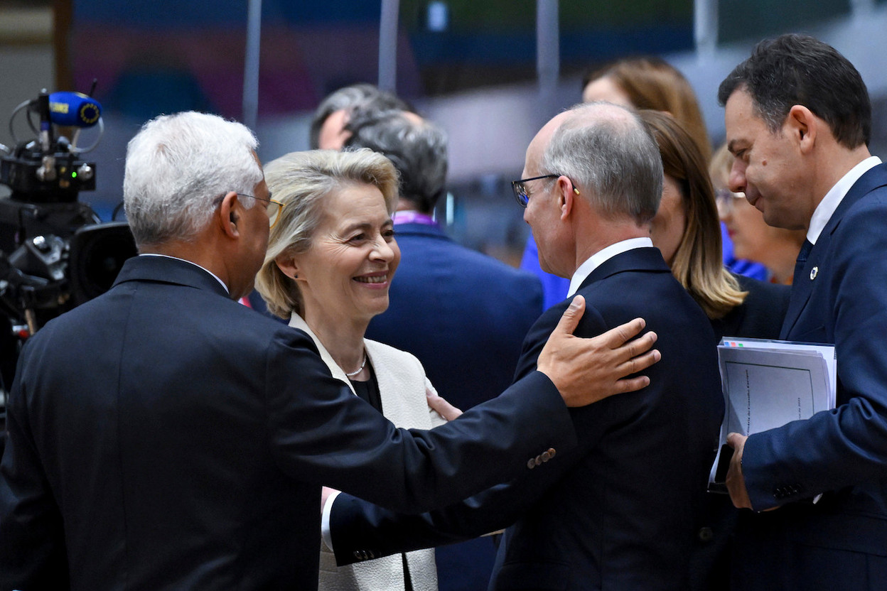 The president of the European Council, António Costa, the president of the European Commission, Ursula von der Leyen, and the prime minister, Luc Frieden, during a summit in Brussels, 6 March 2025. Photo: SIP / Frédéric Sierakowski