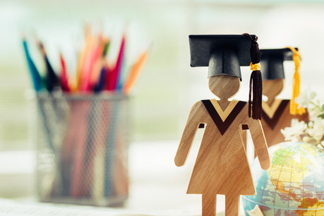 Il ne faut que quelques clics et quelques dizaines d’euros pour acheter un faux diplôme. La blockchain européenne et la solution d’identité numérique permettent de mettre fin à ces tours de passe-passe dans le monde professionnel ou académique. (Photo: Shutterstock)