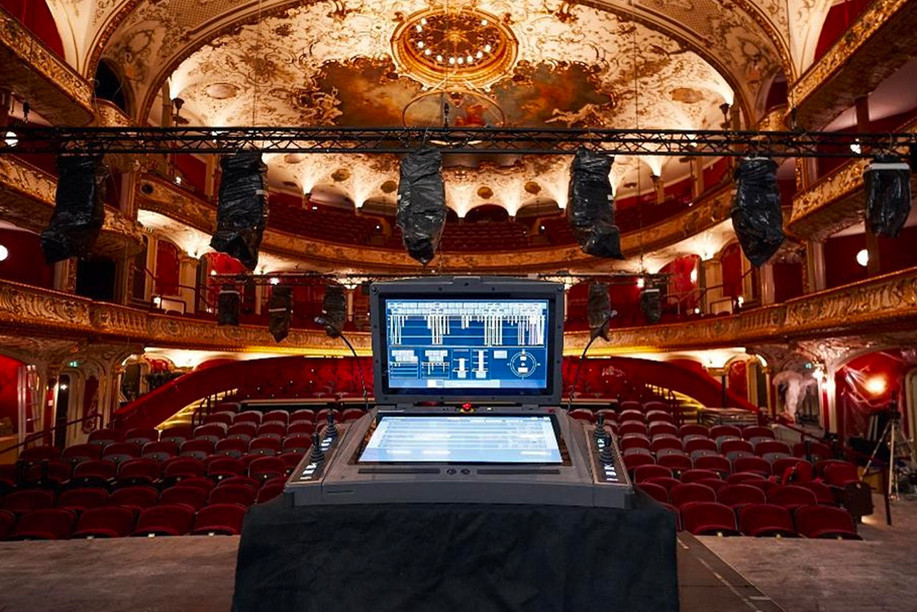 Stage management equipment, designed by Waagner-Biro engineers in Luxembourg, is seen at the Volkstheater in Vienna. Photo: Waagner-Biro
