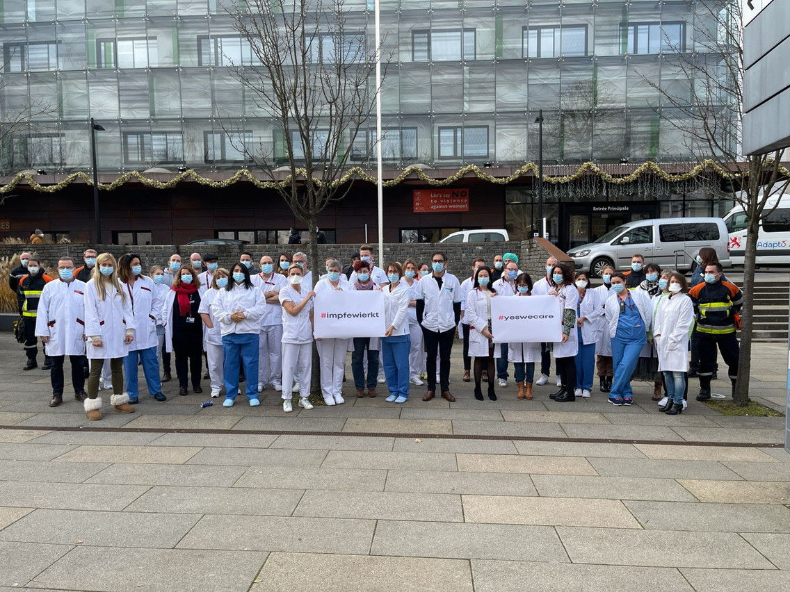 Healthcare workers in front of Chem. (Photo: Chem)