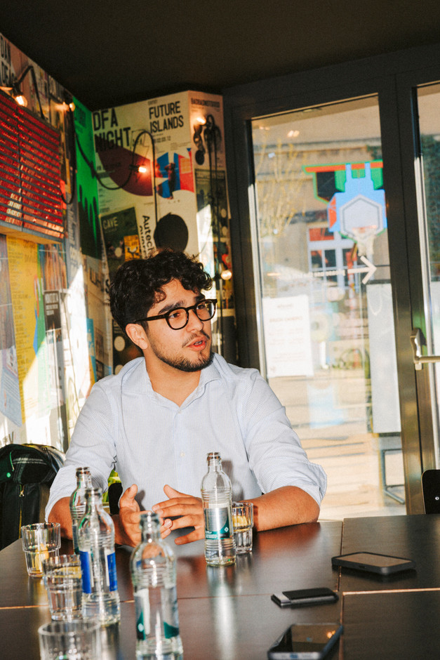 Kevin Freitas sees work as “a really good opportunity to get a lot of experience and to get to know new people”. (Photo: Julian Pierrot/Paperjam)