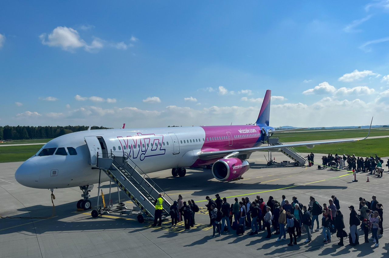 The new formula launched by Wizz Air is a good way of helping it to sell its last seats and increase its load factor. The advertised price of the subscription is not quite the price that passengers will pay in the end.  Photo: Shutterstock