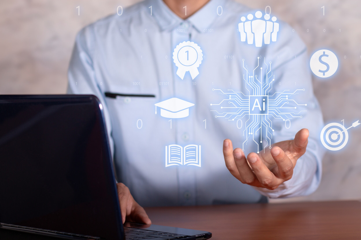 In the information and communications technology sector, 78% of job vacancies advertised in 2023 required at least one skill related to AI, data or predictive analytics. In the finance sector, this figure stood at 62%. Photo: Shutterstock