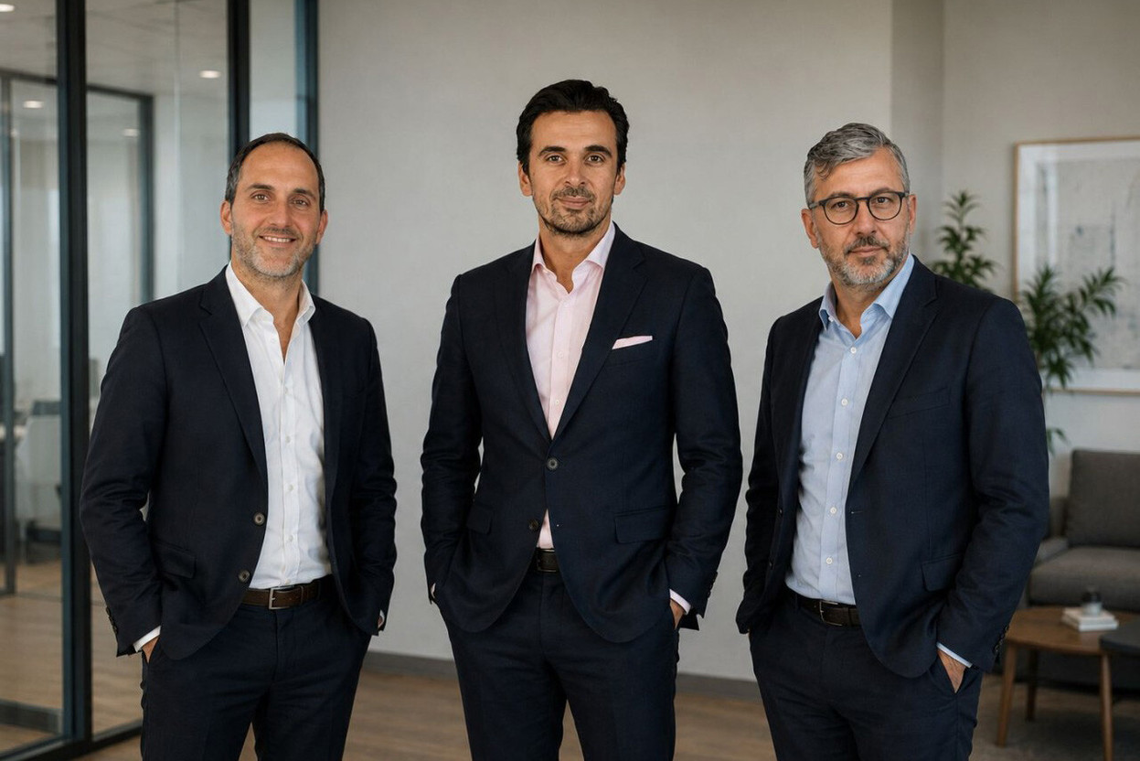 Nicolas Lagrèze, Philippe Reynier and Vahan Avetisyan, the founders of Cigno, have signed a partnership agreement with the Luxembourg-based company We Put You In Touch. Photo: Cigno