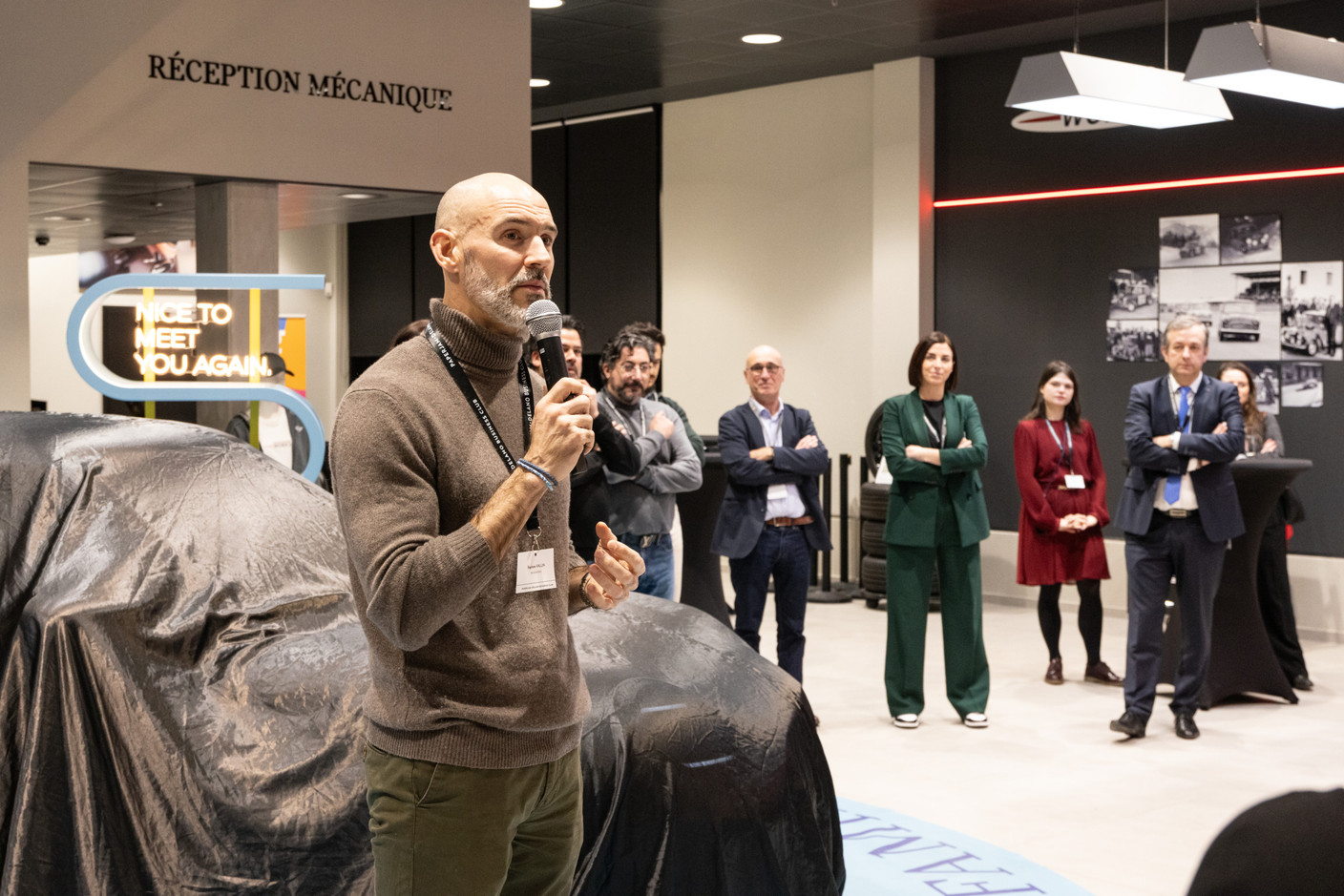 Baptiste Vallin (Bilia) speaking at the ‘Let’s Taste: Wow’ event at the Mini dealership in Cloche d’Or on Thursday 25 January 2024. Photo: Marie Russillo/Maison Moderne