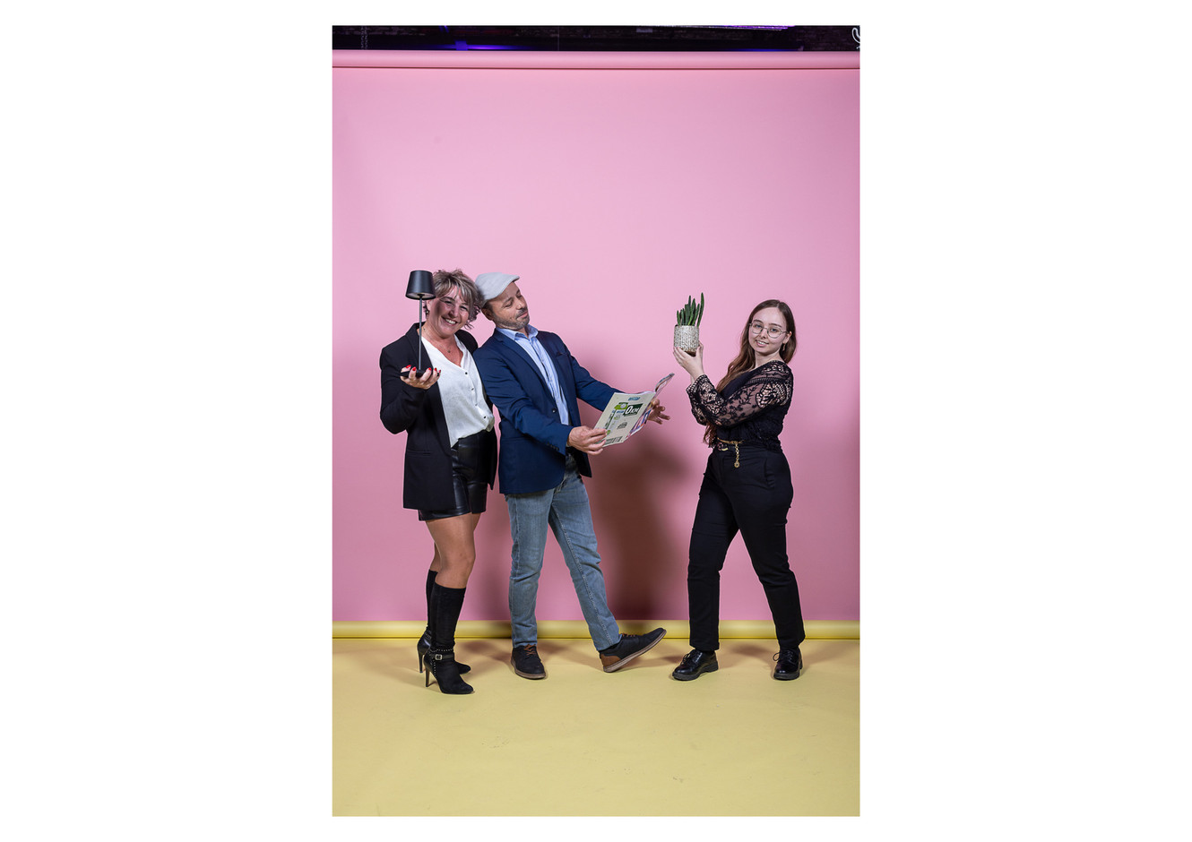 Sarah Mallim, Djamel Mallim, Corinne Raimundo (Novas-Box). Photo: Eva Krins/Maison Moderne