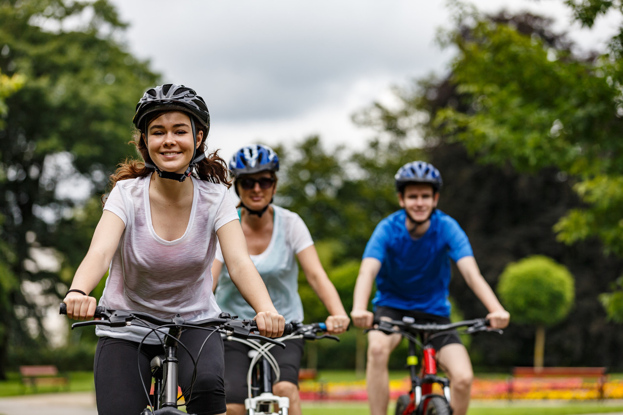 The bicycle ride starts at 6:45am and ends at 8:15am. Chabraszewski/Shutterstock. 