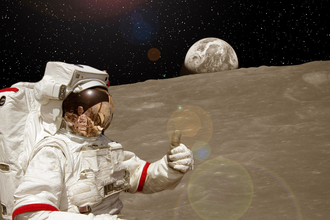 Put yourself in the shoes of an astronaut as you build and test your own lunar landing module. Copyright (c) 2019 Vladi333/Shutterstock. No use without permission.