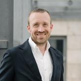 Dr. Marc Berna